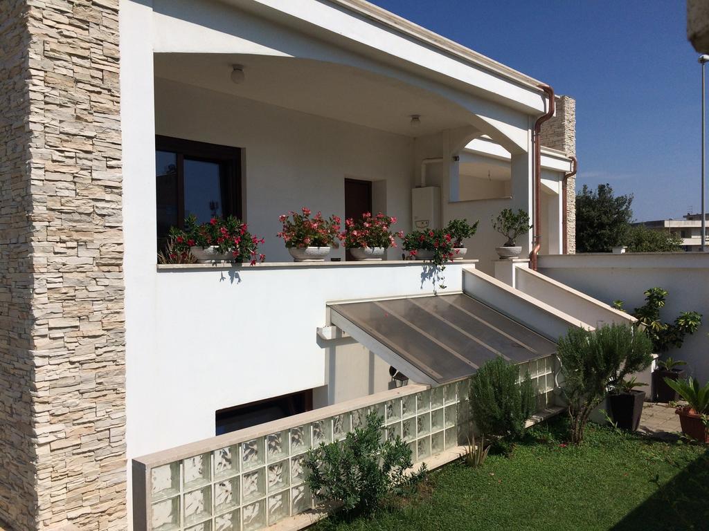 Lambruschini 69 Bed and Breakfast Fiumicino Buitenkant foto